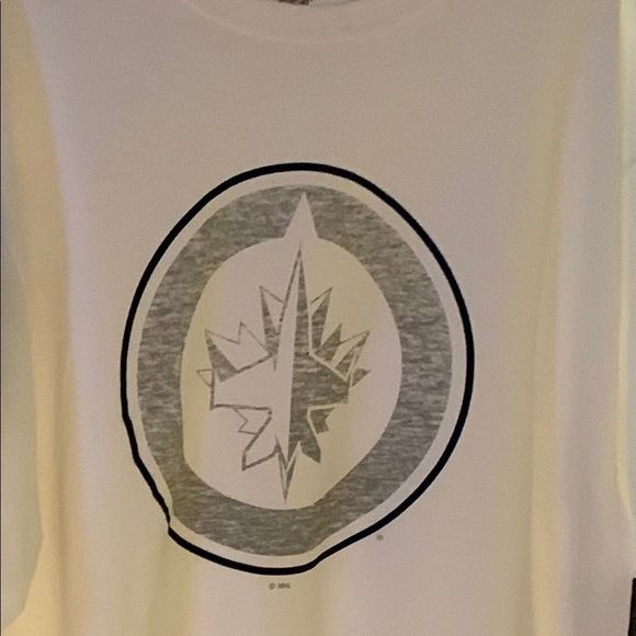 Winnipeg Jets 2018 Official NHL playoff tee - Picture 2 of 5